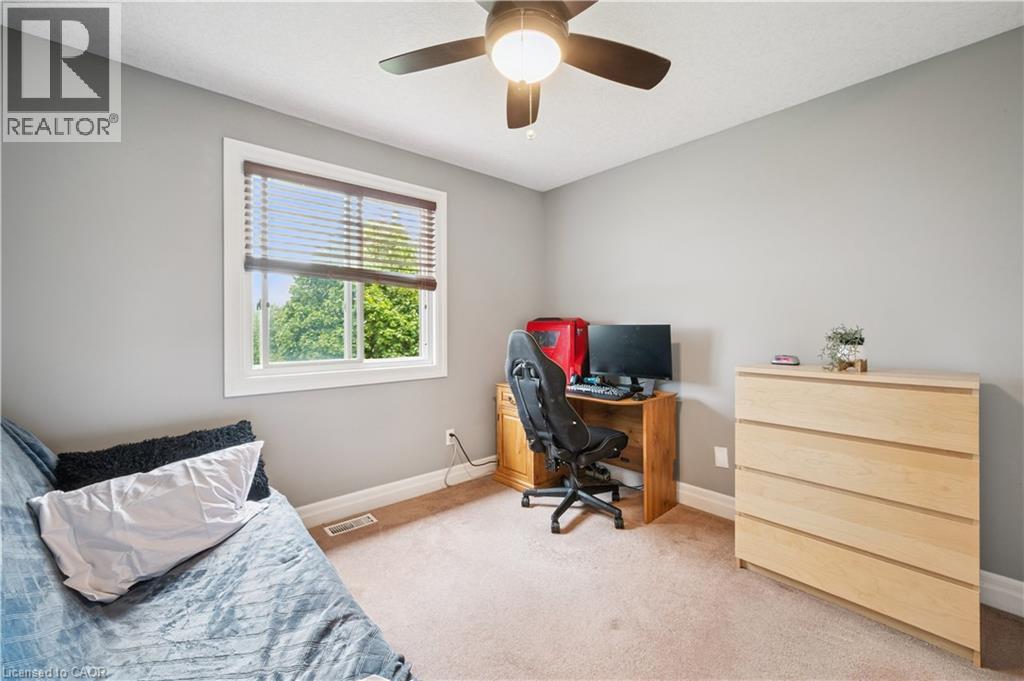 Photo 21 of 957 Banffshire Court, Kitchener ON