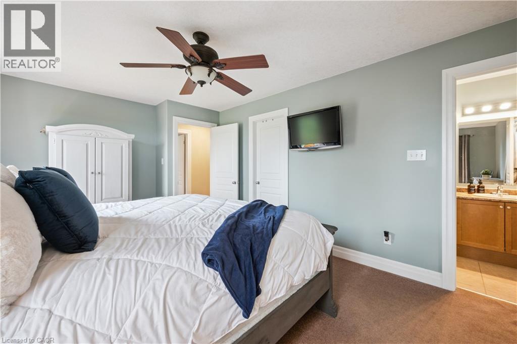 Photo 25 of 957 Banffshire Court, Kitchener ON