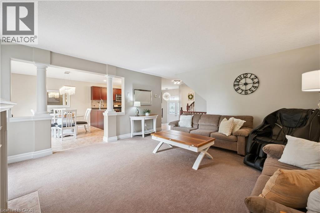 Photo 6 of 957 Banffshire Court, Kitchener ON