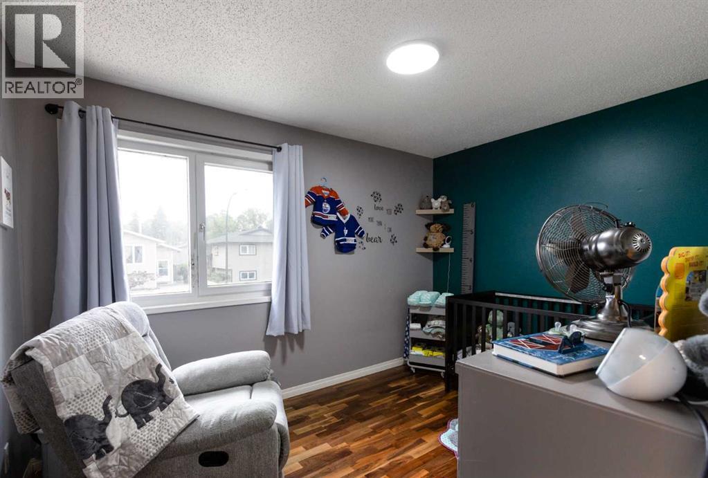 Photo 19 of 62 Rupert Crescent, Red Deer AB