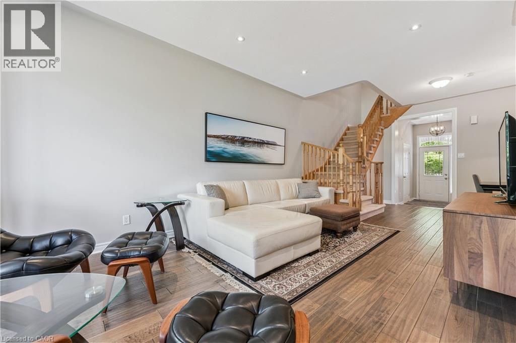 Photo 9 of 28 Doon Mills Drive Unit 9, Kitchener ON