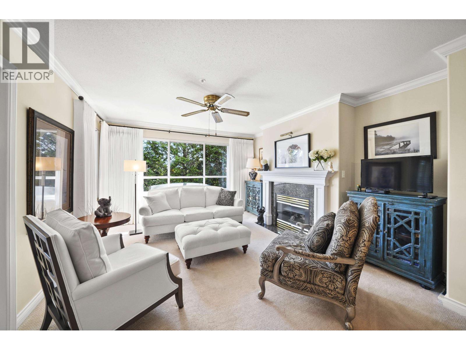 Photo 10 of 204 1250 55 Street, Delta BC