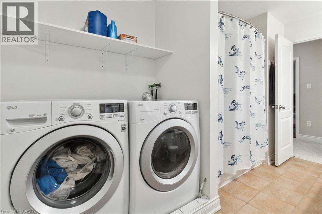 Photo 29 of 2245 Pathfinder Dr Drive, Burlington ON