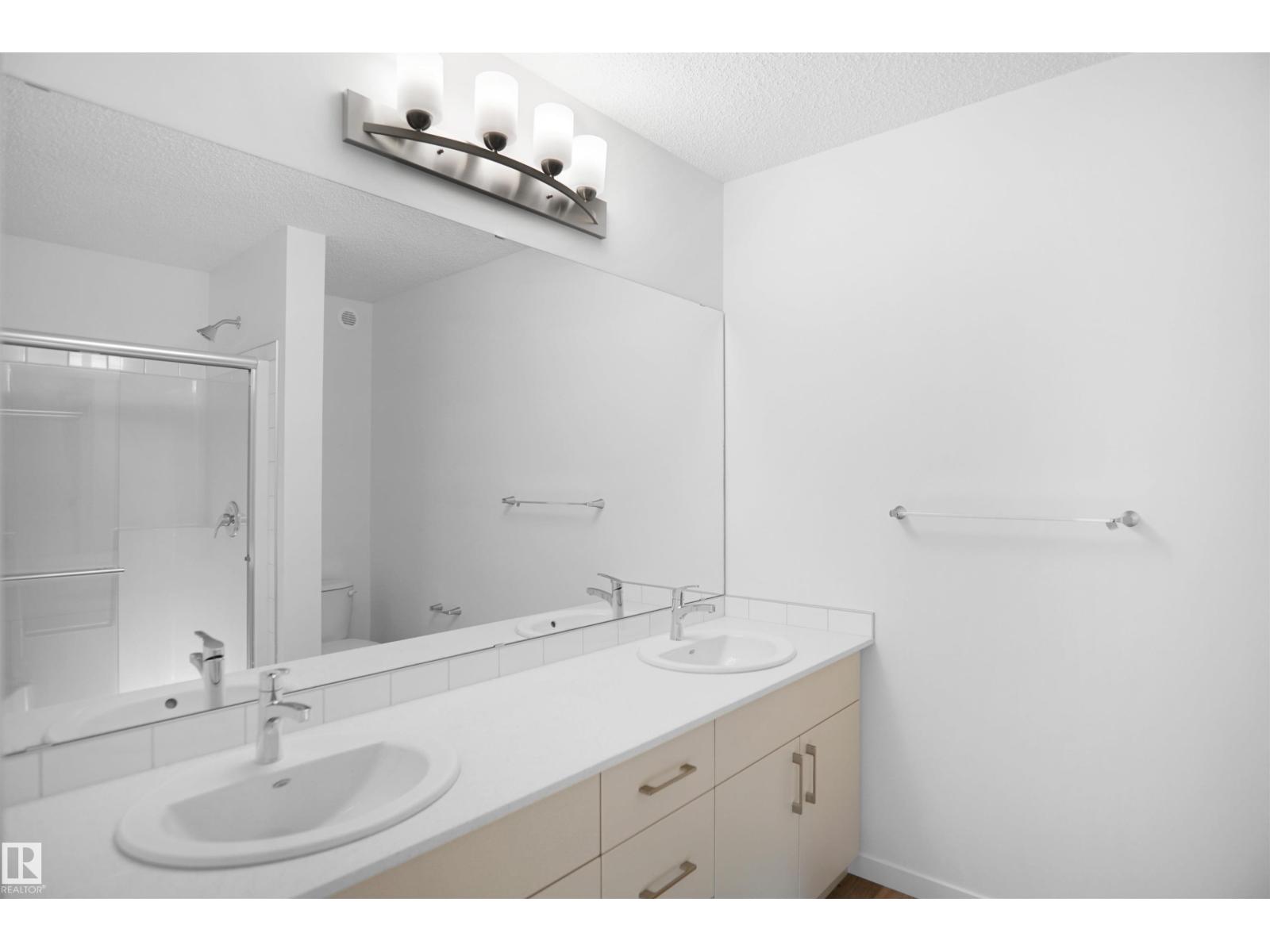 Photo 17 of 29 1430 Aster Wy Nw, Edmonton AB