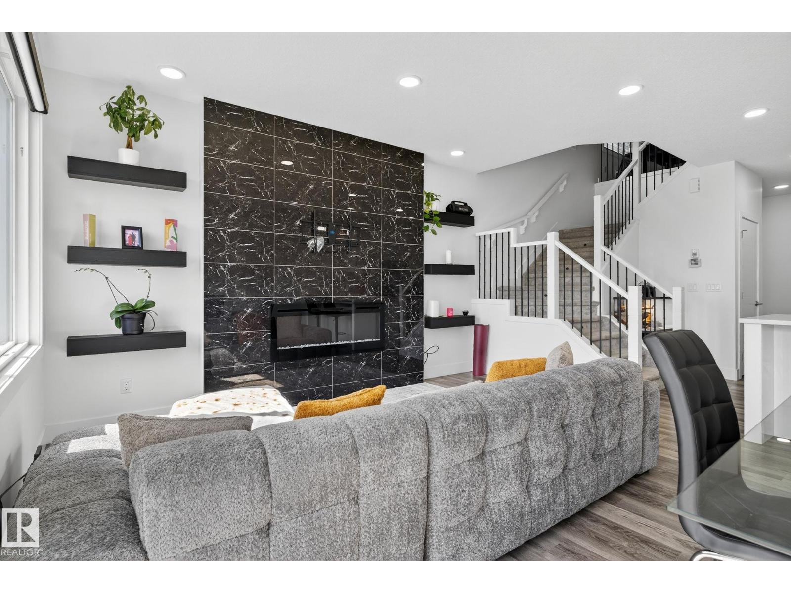 Photo 17 of 583 Glenridding Ravine Dr Sw, Edmonton AB