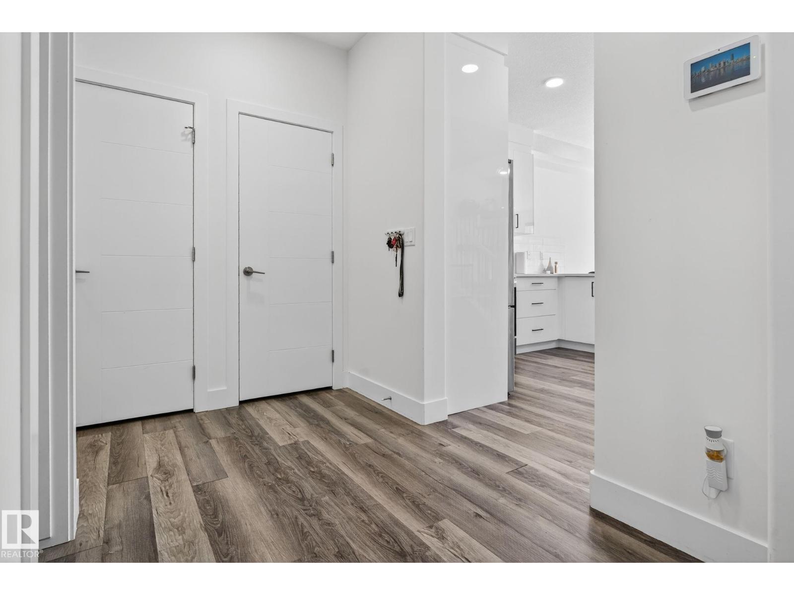 Photo 6 of 583 Glenridding Ravine Dr Sw, Edmonton AB