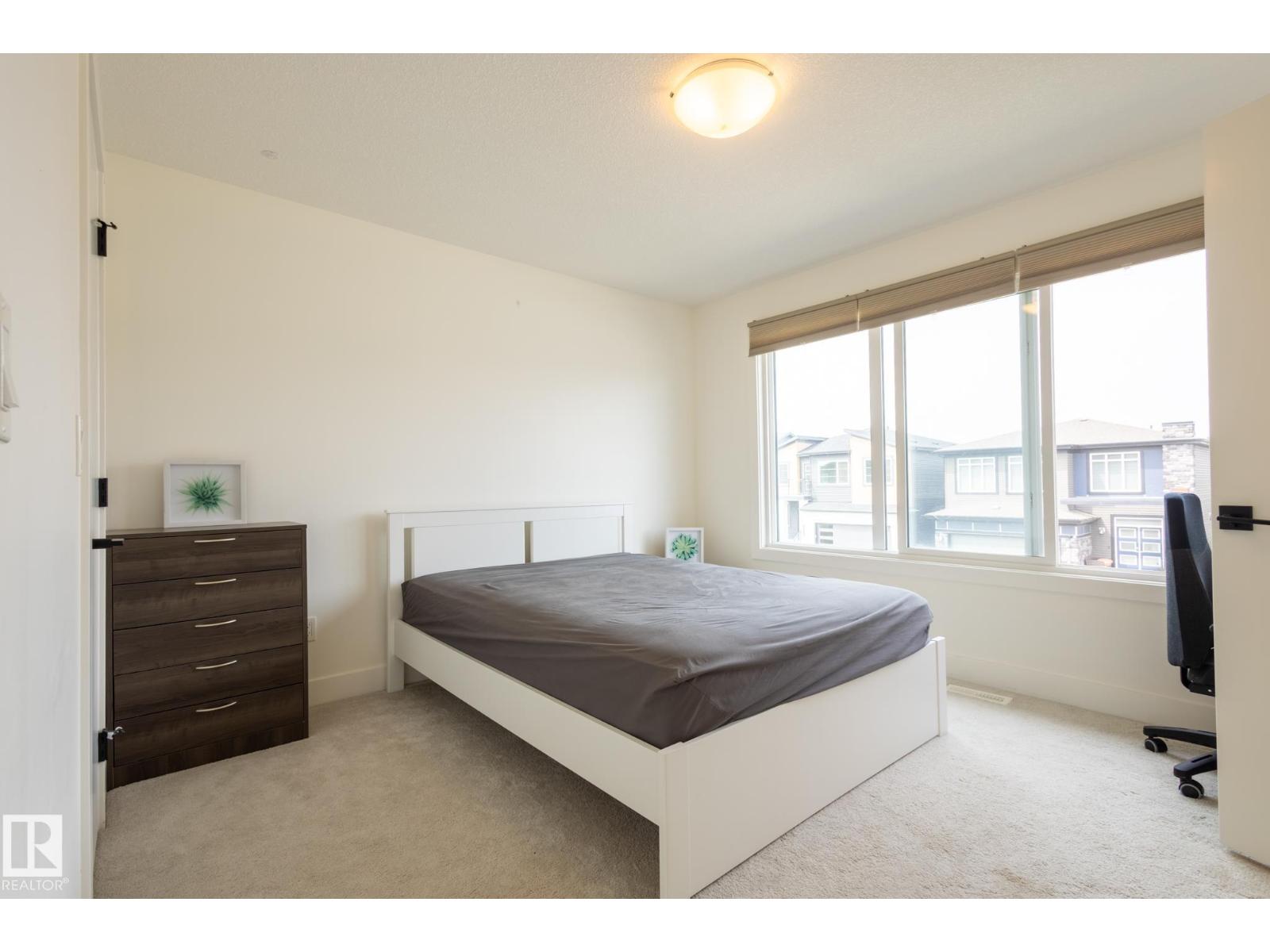 Photo 14 of 6481 King Wd Sw, Edmonton AB