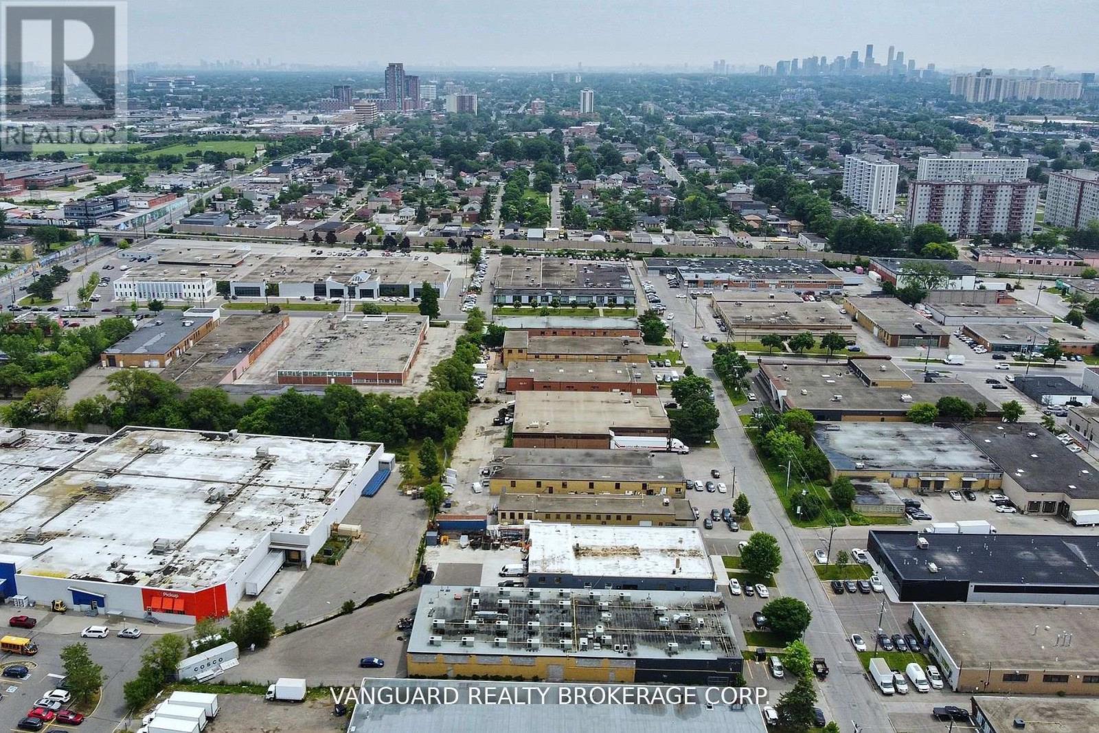 Photo 9 of 56 58 Colville Road, Toronto ON