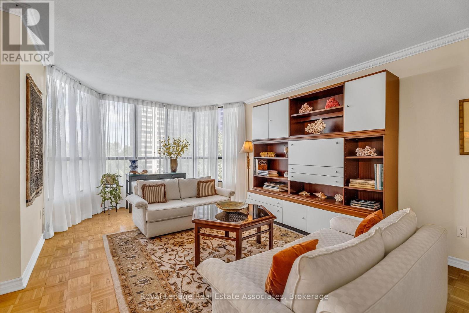 Photo 10 of 611 1333 Bloor Street E, Mississauga ON