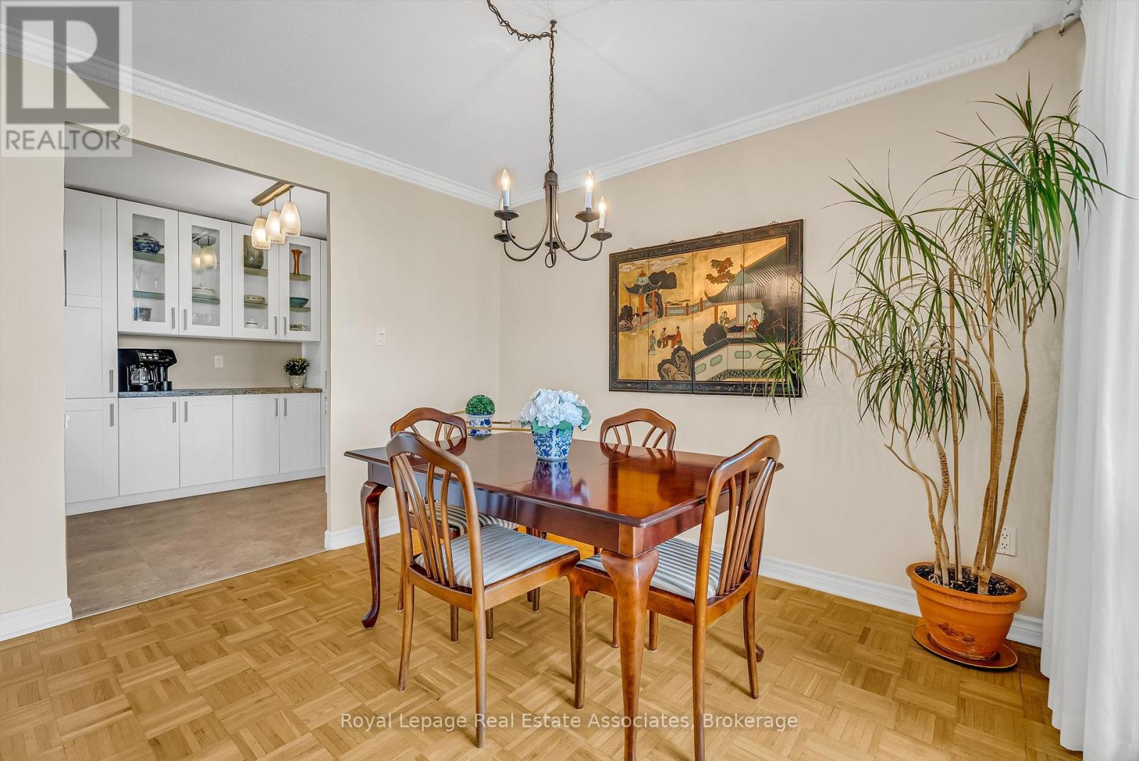Photo 14 of 611 1333 Bloor Street E, Mississauga ON