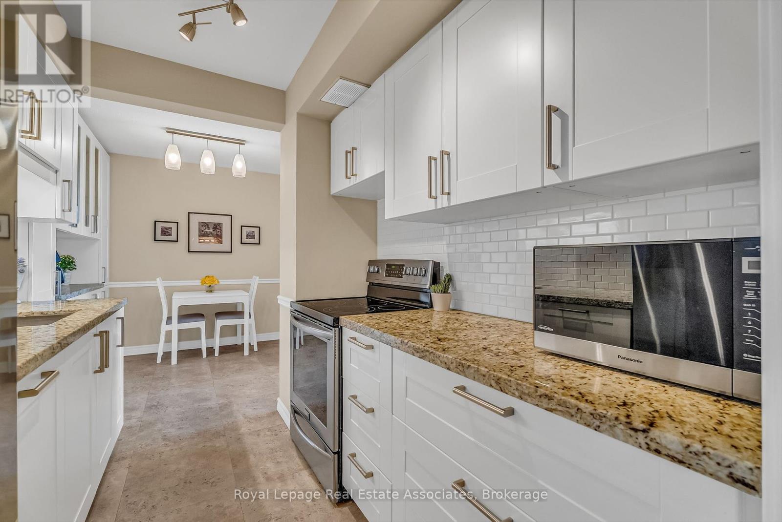 Photo 16 of 611 1333 Bloor Street E, Mississauga ON