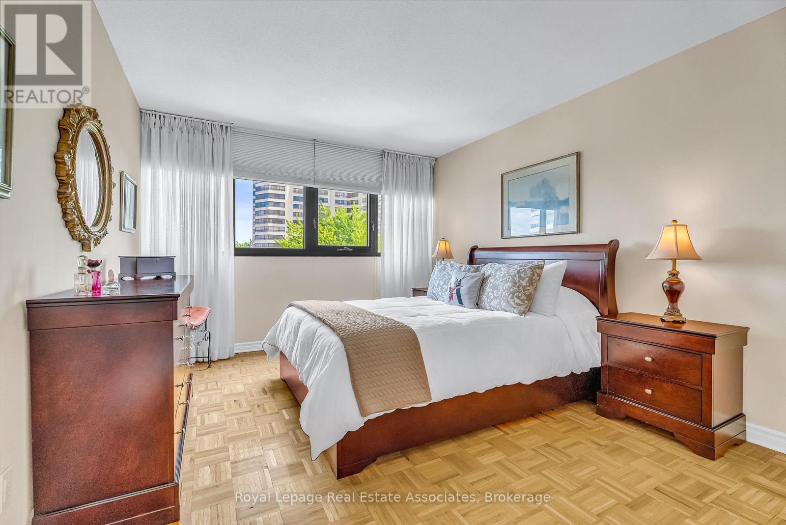 Photo 22 of 611 1333 Bloor Street E, Mississauga ON