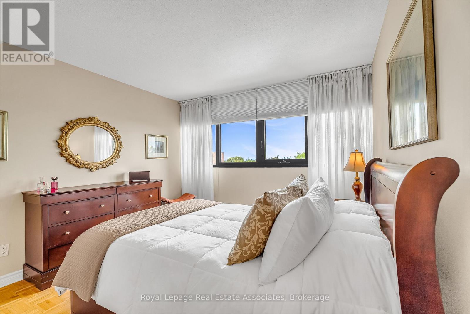 Photo 23 of 611 1333 Bloor Street E, Mississauga ON
