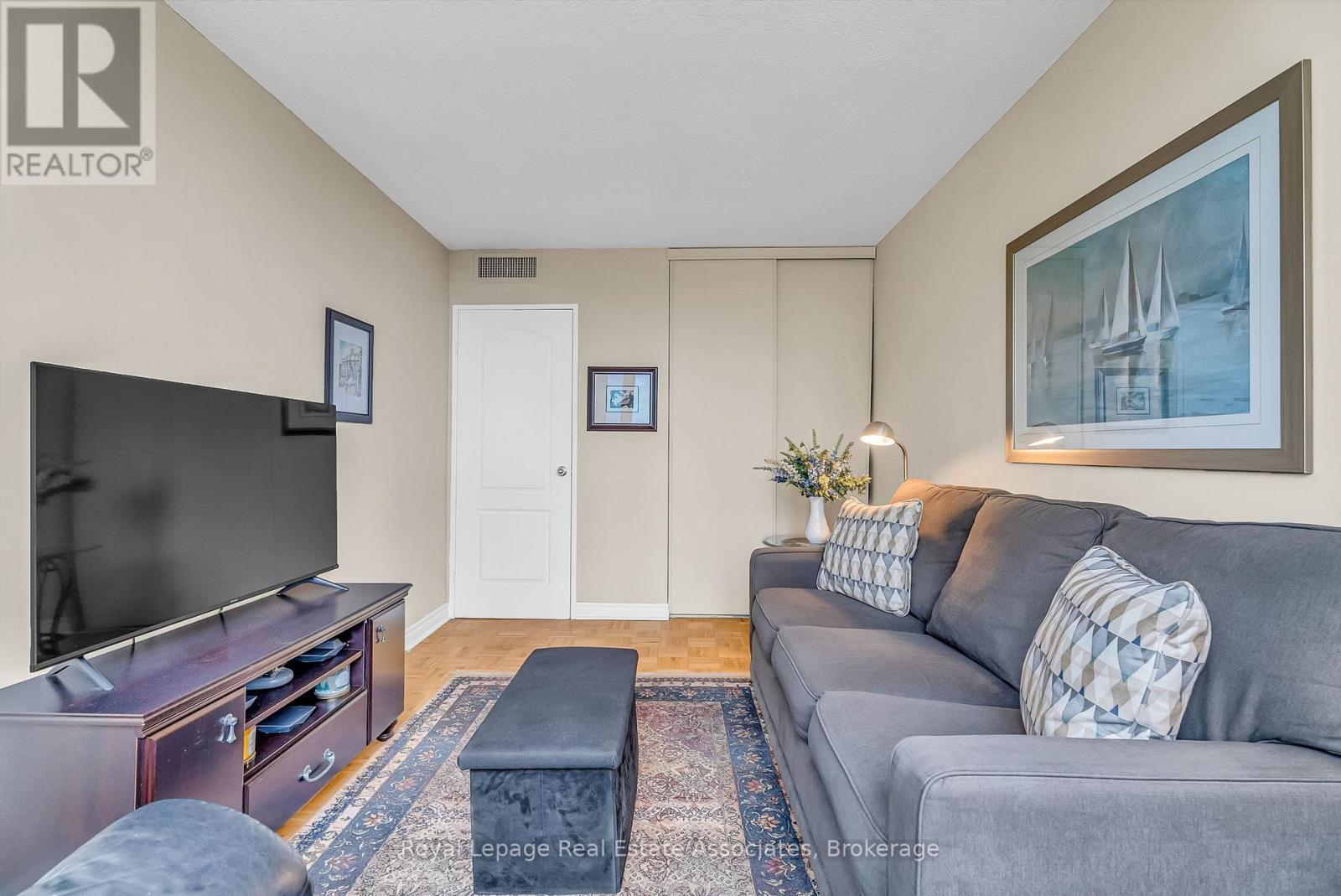 Photo 29 of 611 1333 Bloor Street E, Mississauga ON