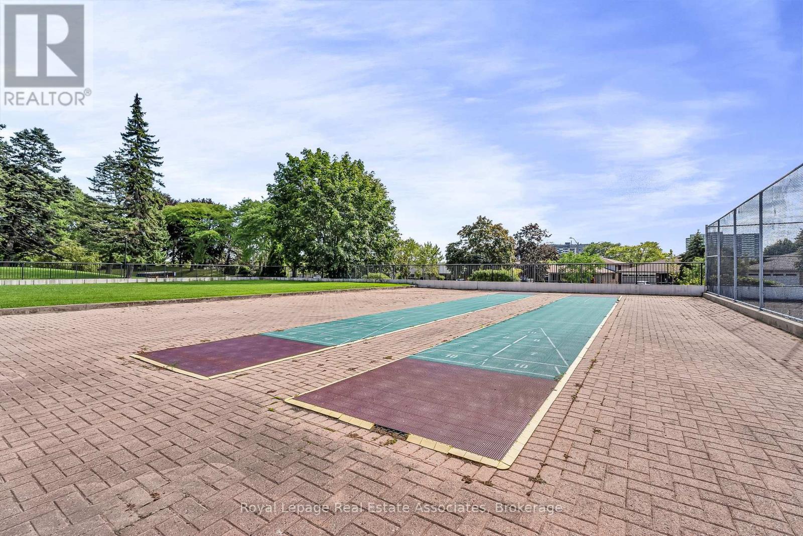 Photo 39 of 611 1333 Bloor Street E, Mississauga ON