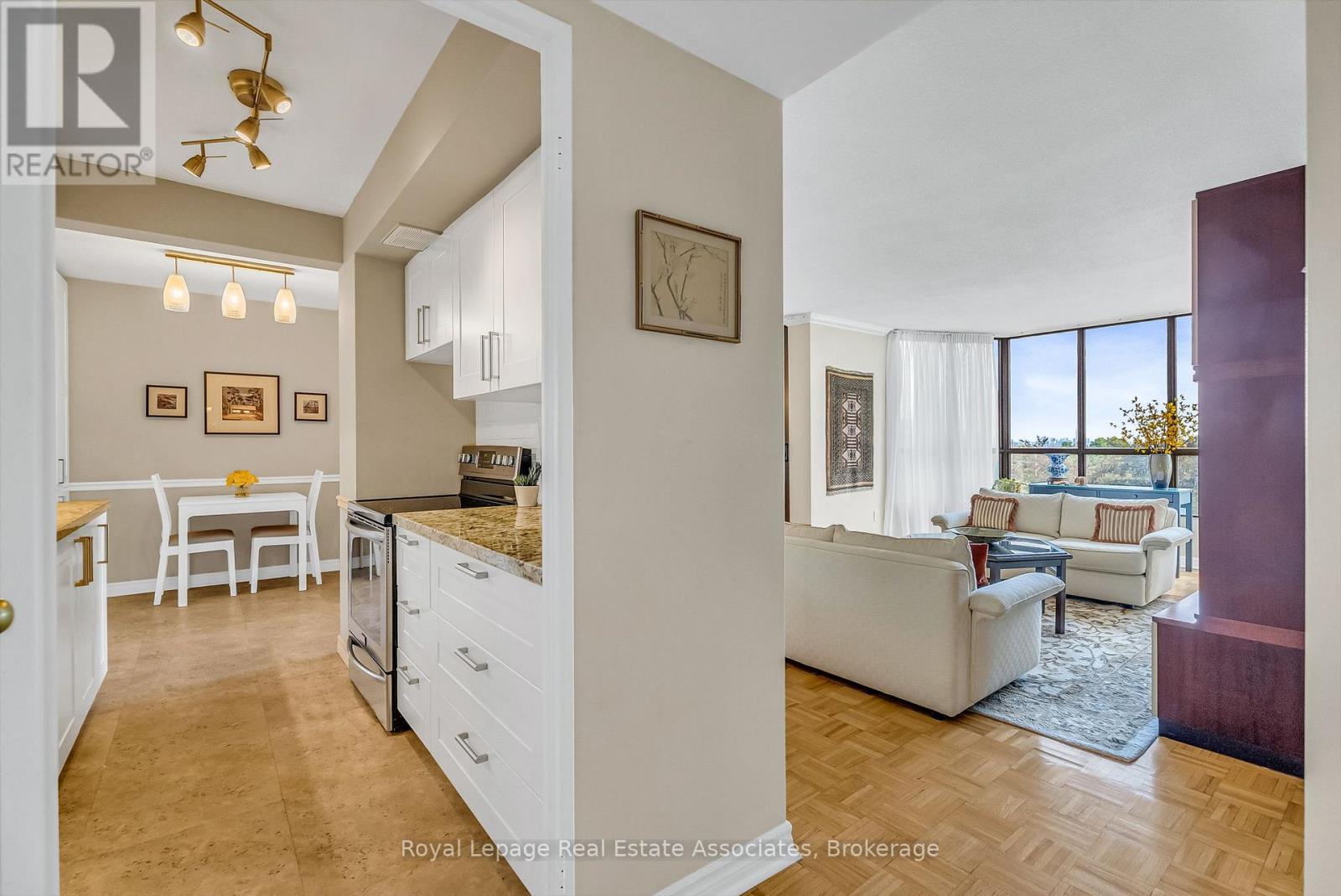 Photo 6 of 611 1333 Bloor Street E, Mississauga ON