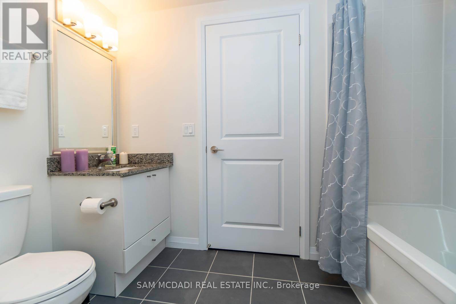 Photo 16 of 1504 55 Eglinton Avenue W, Mississauga ON