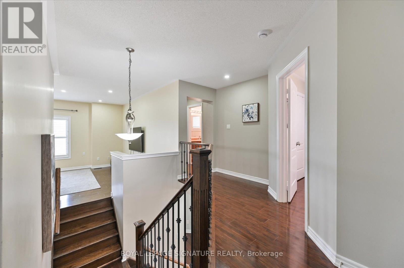 Photo 23 of 5 Thornbush Boulevard, Brampton ON