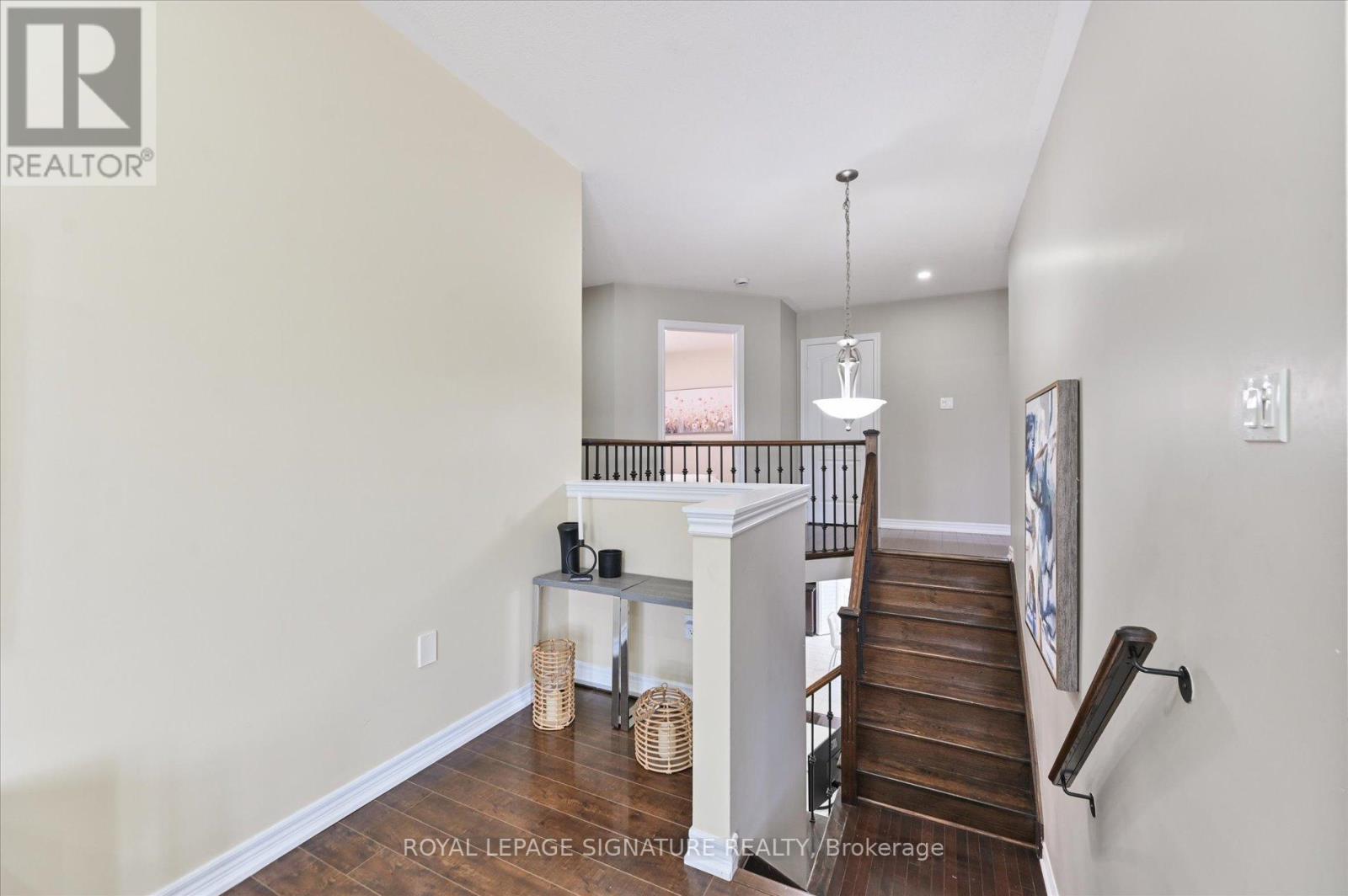 Photo 28 of 5 Thornbush Boulevard, Brampton ON