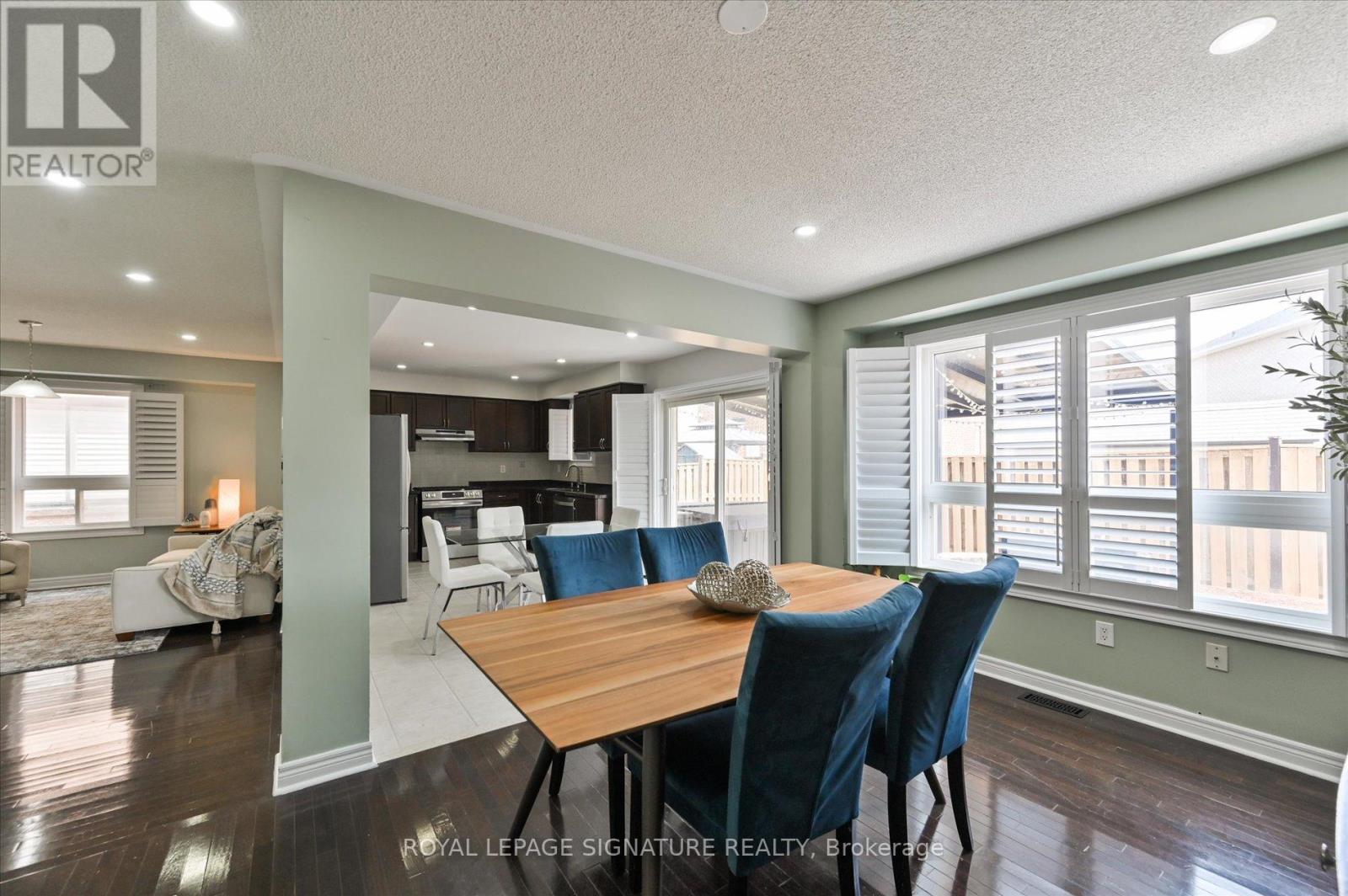 Photo 32 of 5 Thornbush Boulevard, Brampton ON