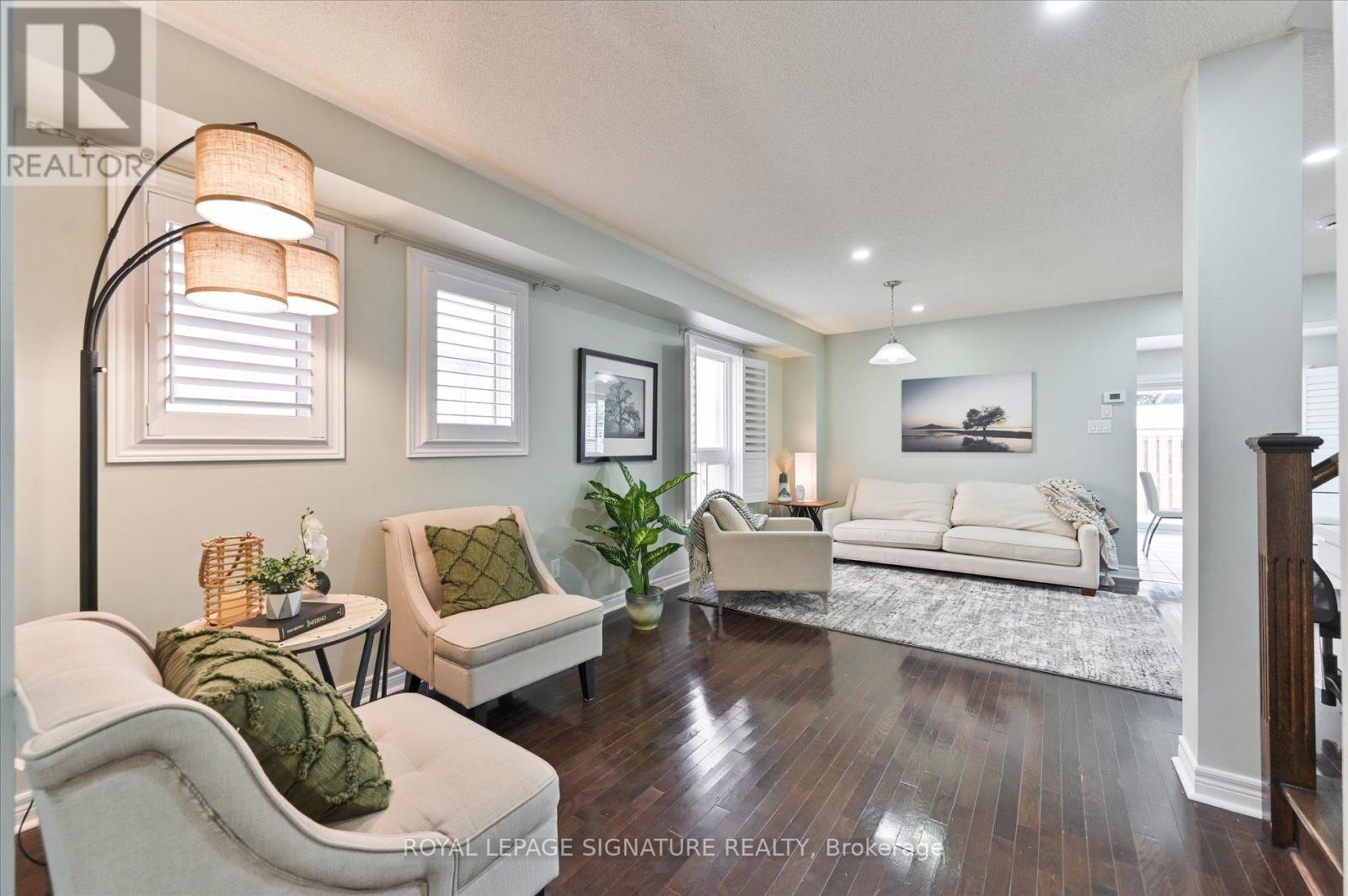 Photo 40 of 5 Thornbush Boulevard, Brampton ON