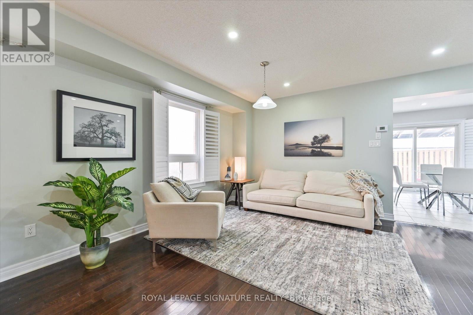 Photo 42 of 5 Thornbush Boulevard, Brampton ON
