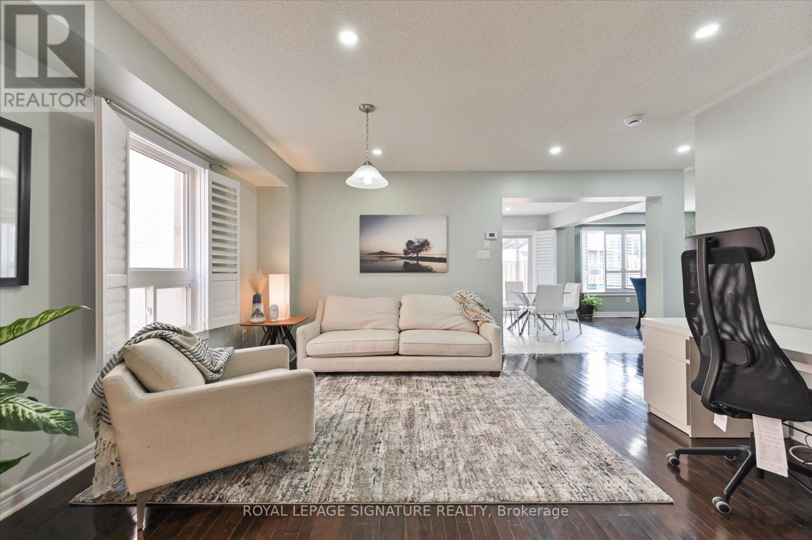 Photo 45 of 5 Thornbush Boulevard, Brampton ON