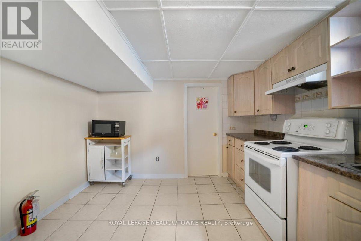 Photo 32 of 9 Welbeck Drive, Brampton ON
