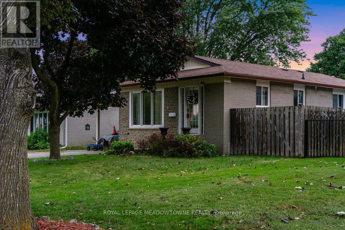 Photo 37 of 9 Welbeck Drive, Brampton ON