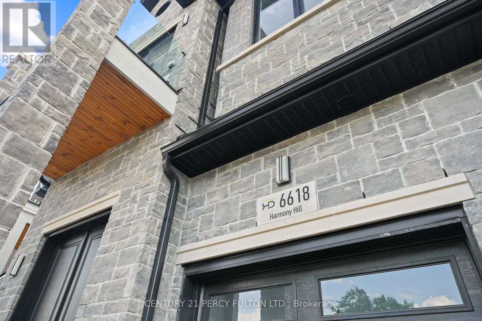 Photo 20 of 6618 Harmony Hill, Mississauga ON