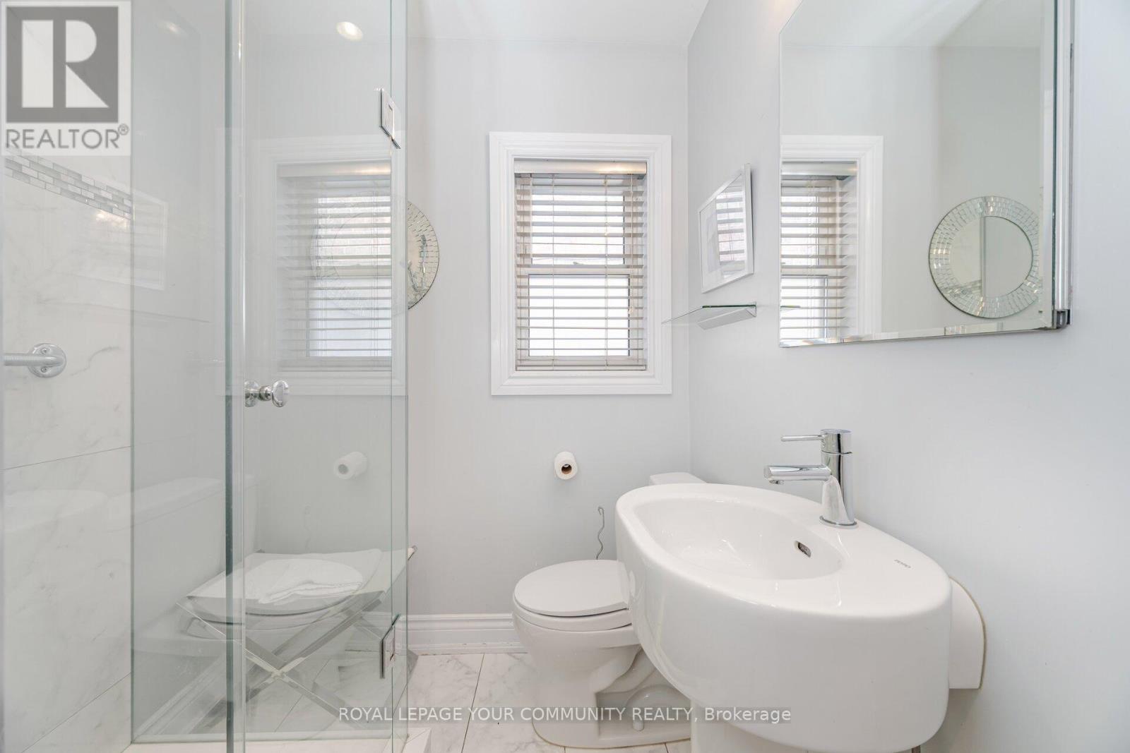 Photo 27 of 185 Dunraven Drive, Toronto ON