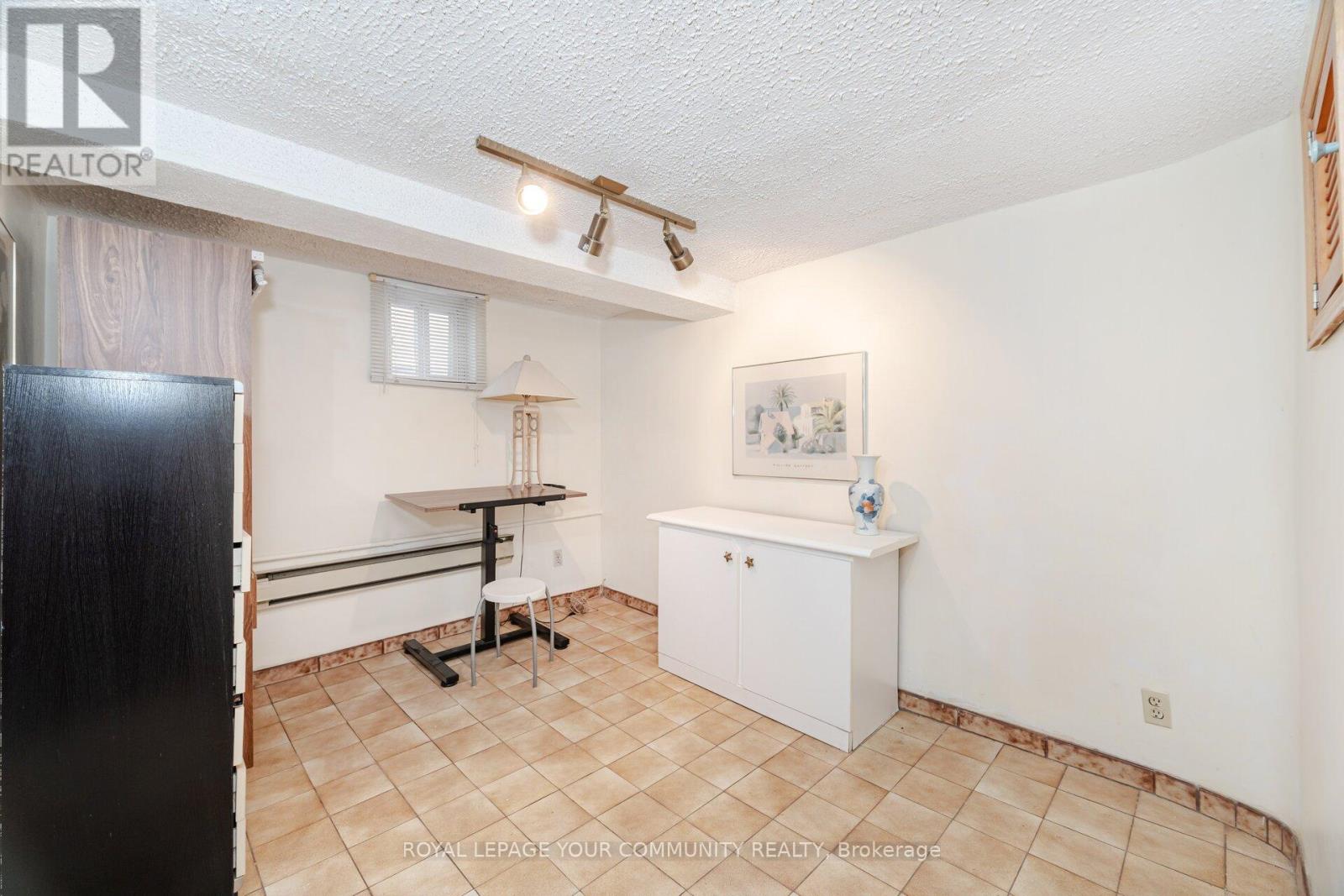 Photo 31 of 185 Dunraven Drive, Toronto ON