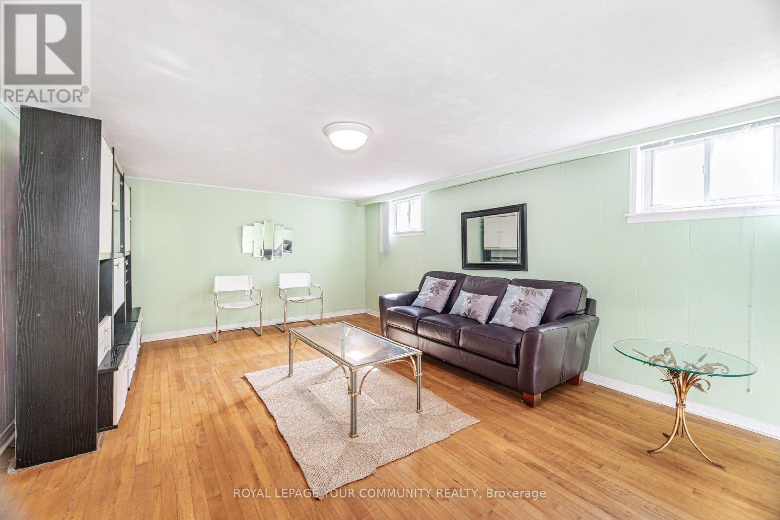 Photo 33 of 185 Dunraven Drive, Toronto ON