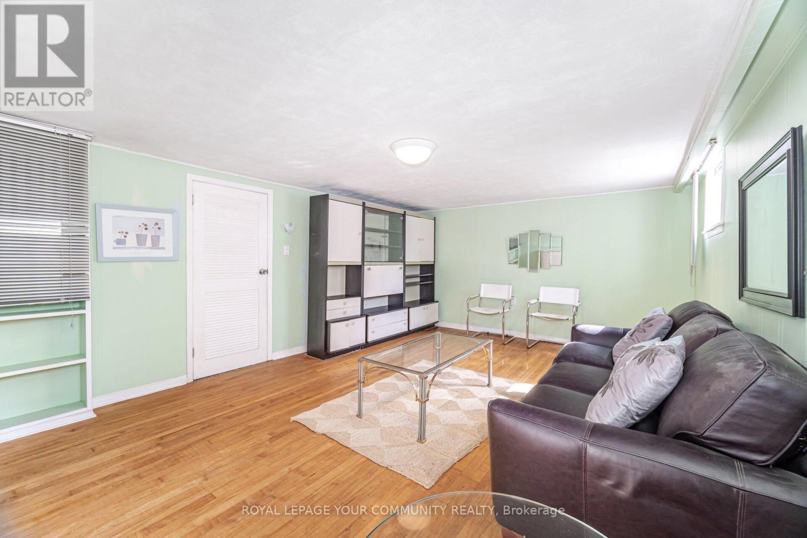 Photo 34 of 185 Dunraven Drive, Toronto ON