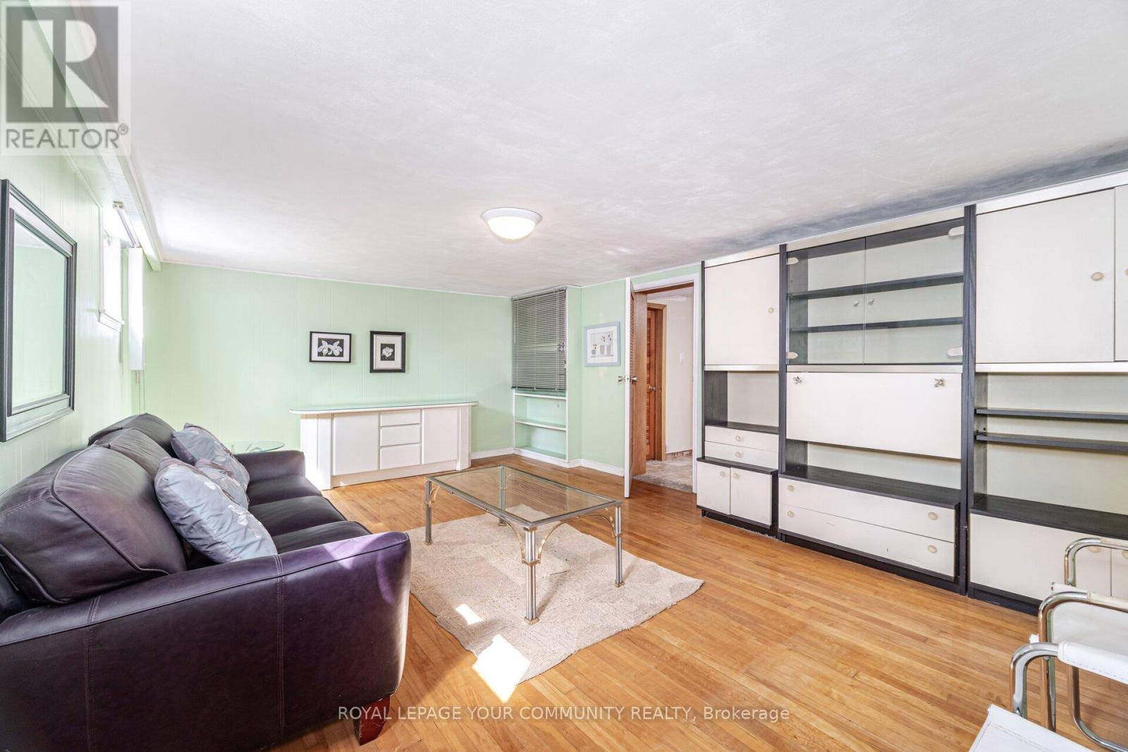 Photo 36 of 185 Dunraven Drive, Toronto ON