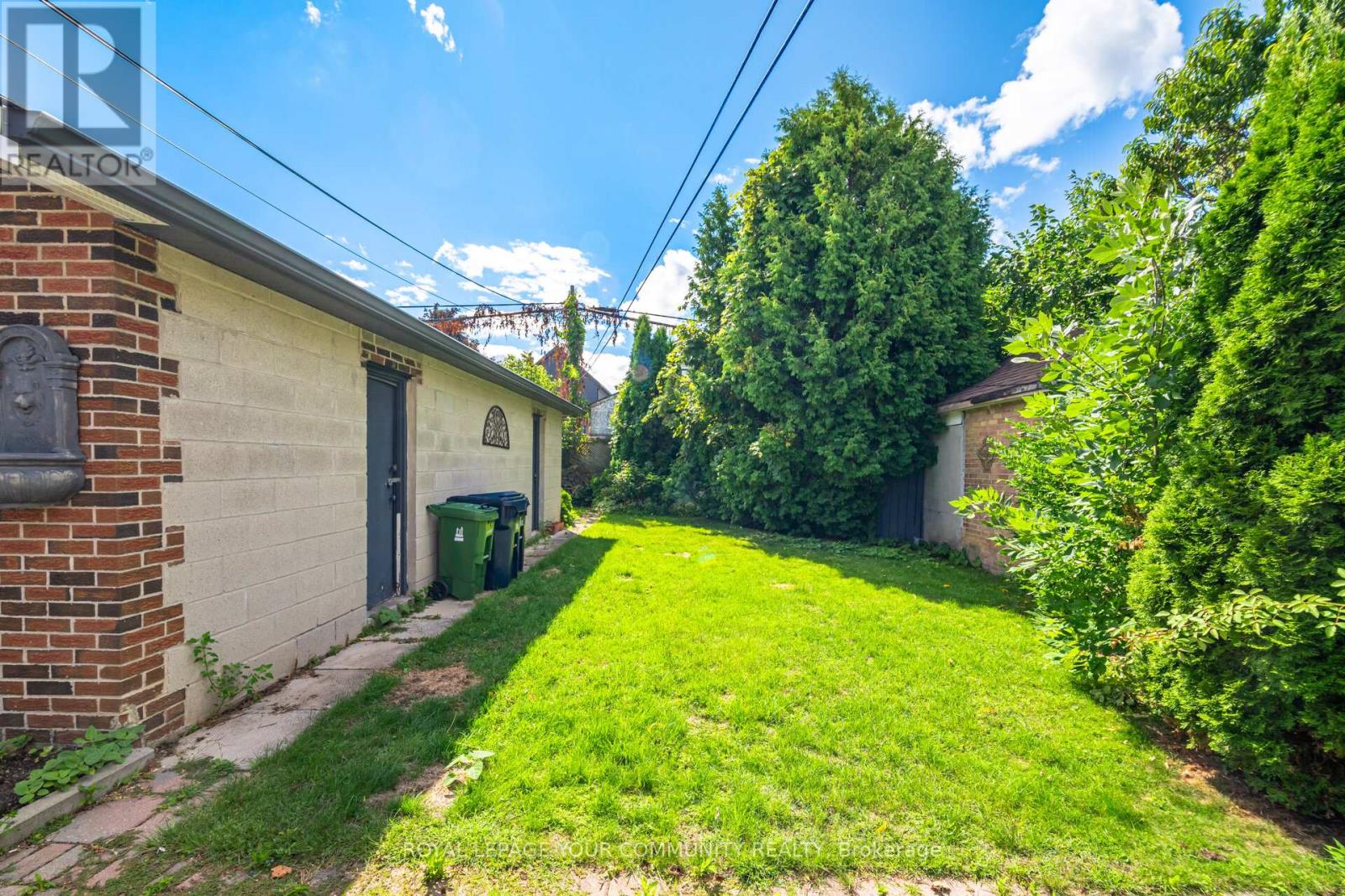 Photo 43 of 185 Dunraven Drive, Toronto ON