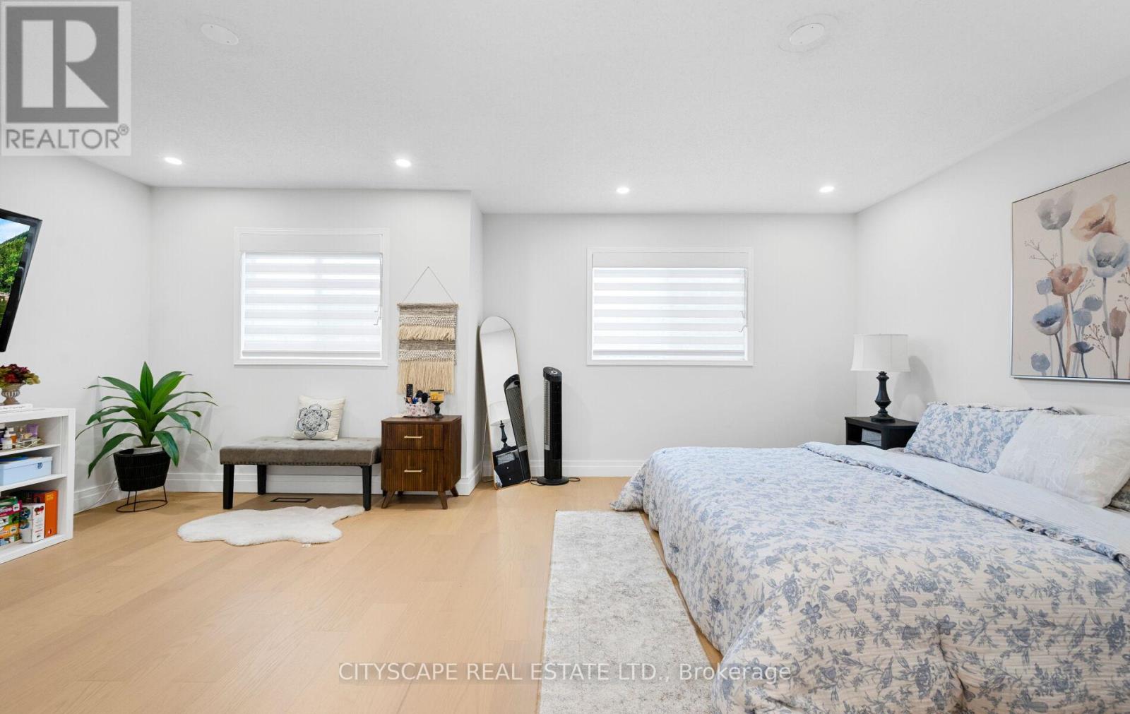Photo 28 of 5253 Bushelgrove Circle, Mississauga ON