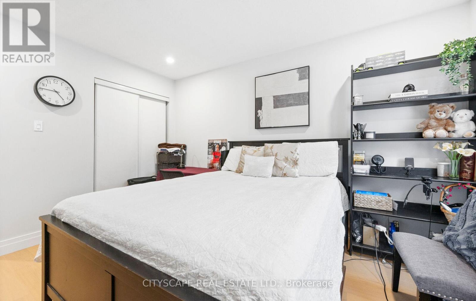 Photo 39 of 5253 Bushelgrove Circle, Mississauga ON