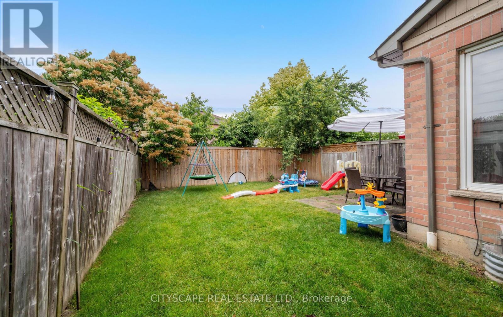 Photo 49 of 5253 Bushelgrove Circle, Mississauga ON