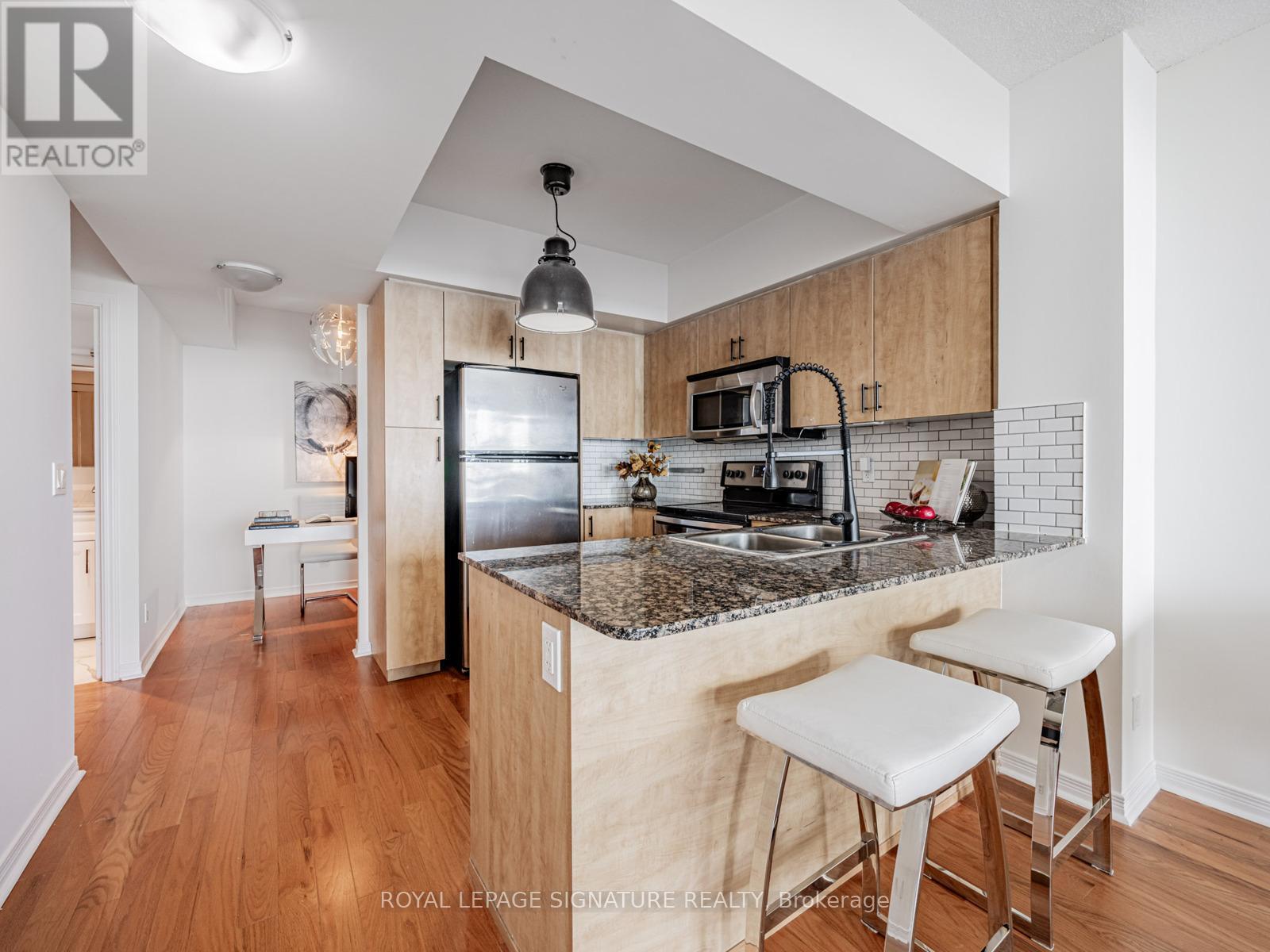 Photo 13 of 2101 2230 Lake Shore Boulevard W, Toronto ON