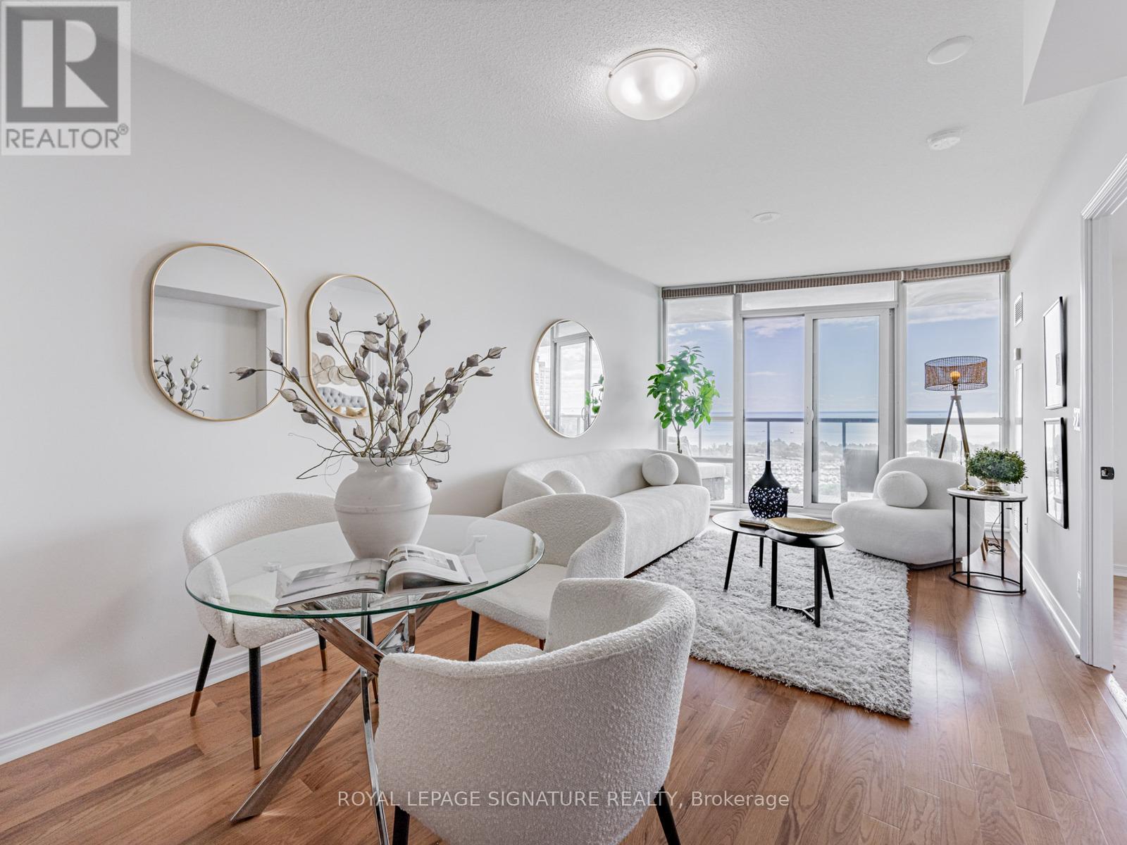 Photo 9 of 2101 2230 Lake Shore Boulevard W, Toronto ON
