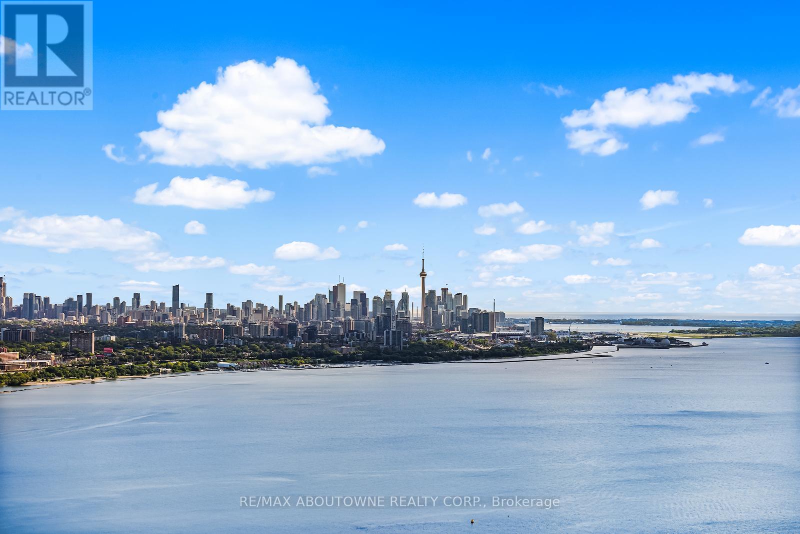 Photo 29 of 5103 70 Annie Craig Drive, Toronto ON