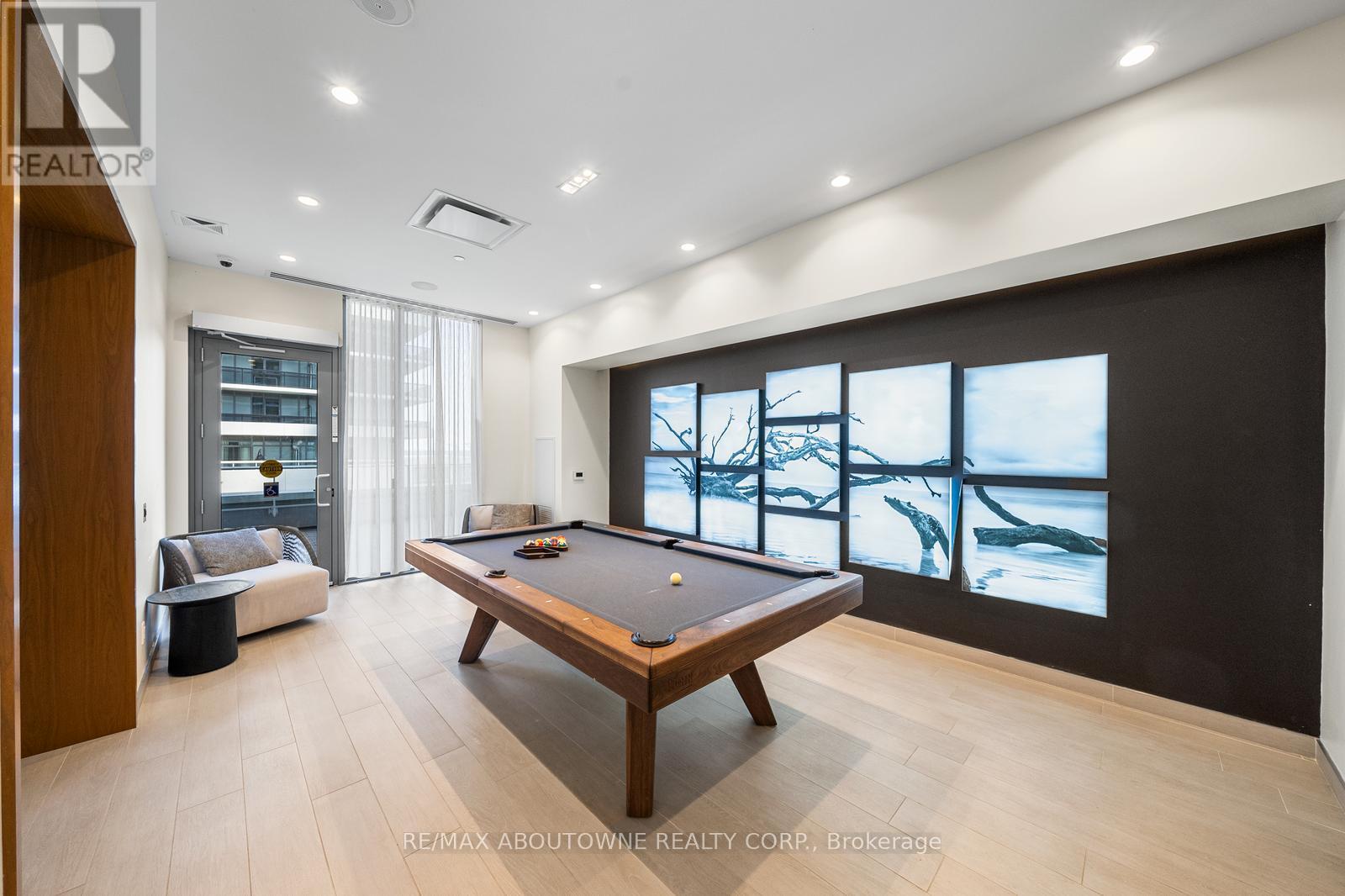 Photo 31 of 5103 70 Annie Craig Drive, Toronto ON