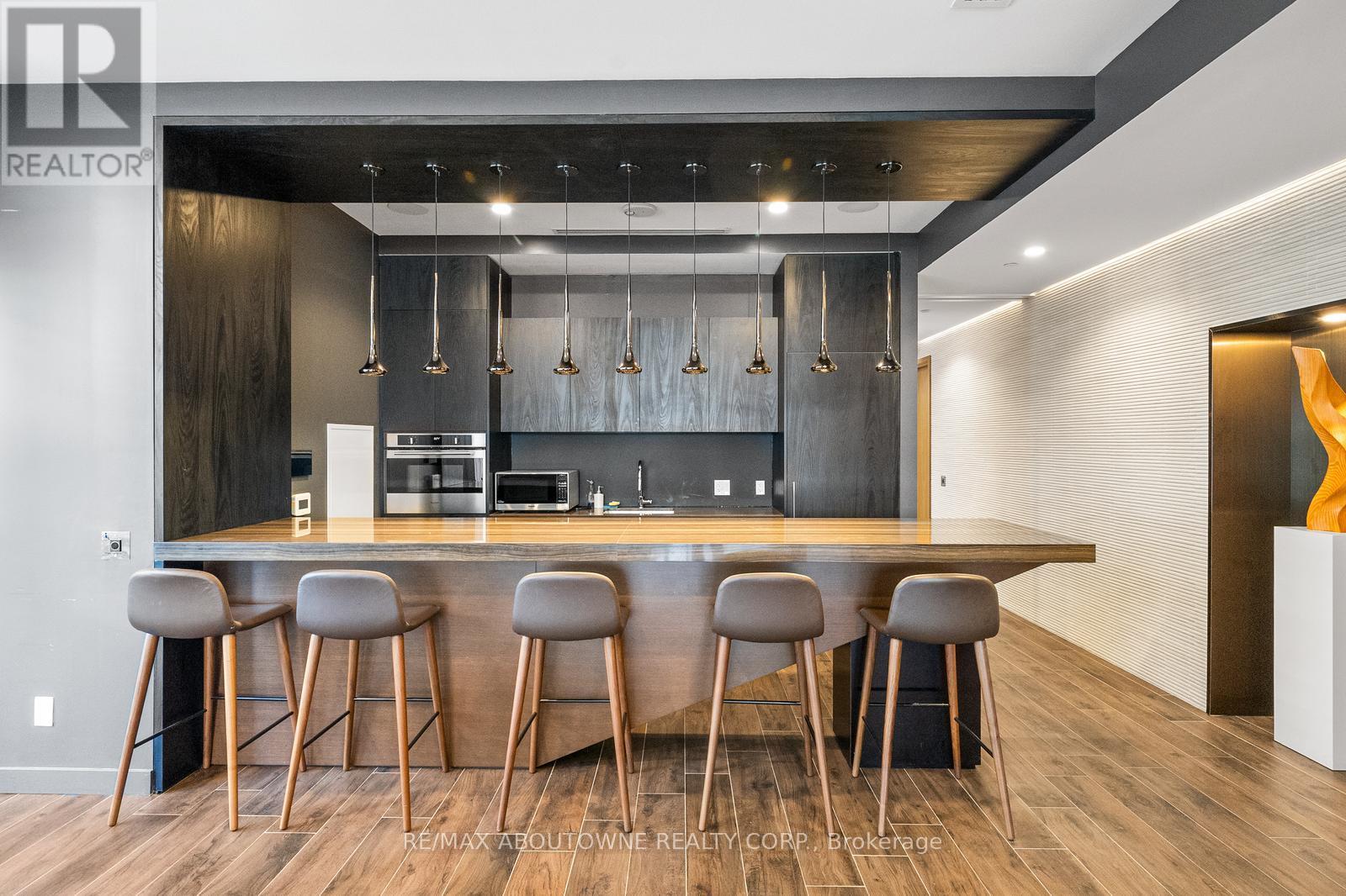 Photo 36 of 5103 70 Annie Craig Drive, Toronto ON