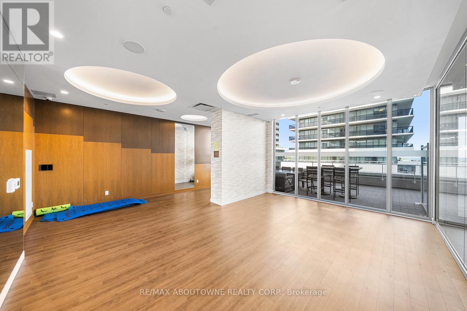Photo 42 of 5103 70 Annie Craig Drive, Toronto ON