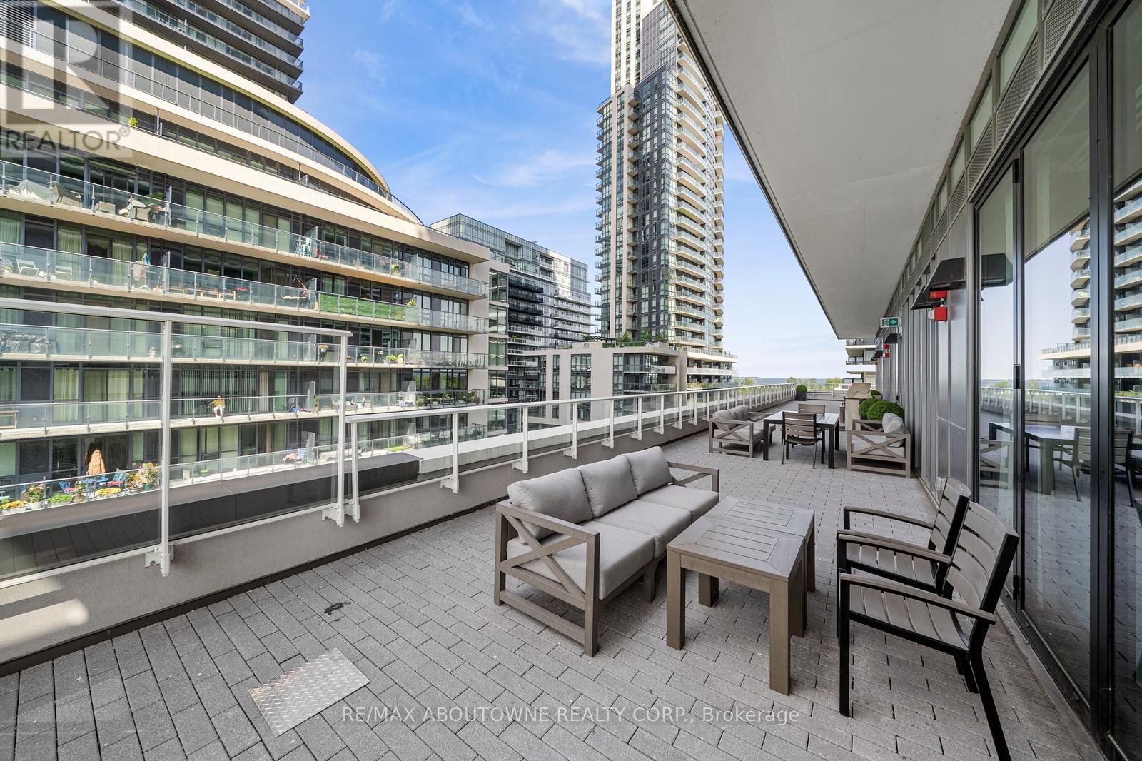 Photo 44 of 5103 70 Annie Craig Drive, Toronto ON