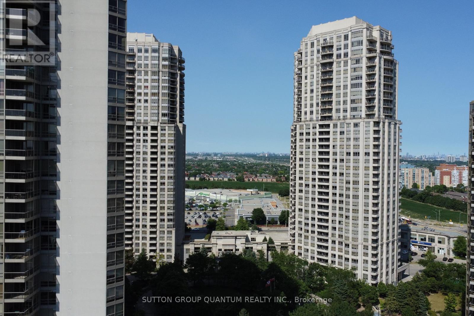 Photo 1 of 716 25 Kingsbridge Garden Circle, Mississauga ON