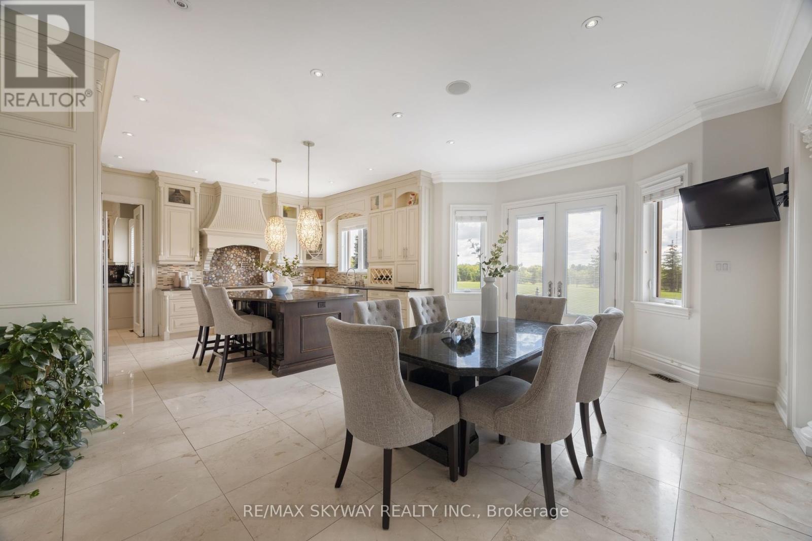 Photo 16 of 25 Everglade Drive, Brampton ON