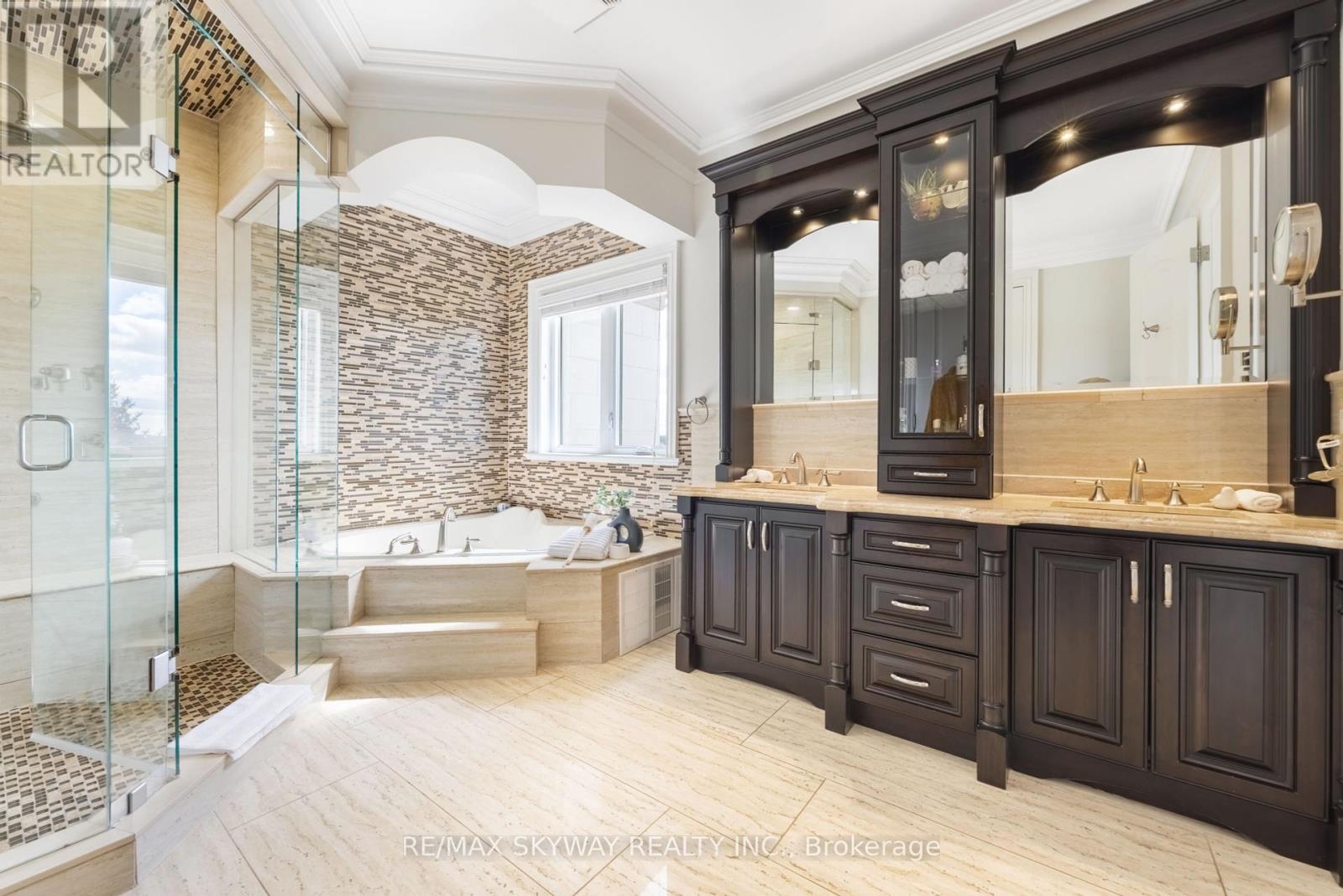 Photo 29 of 25 Everglade Drive, Brampton ON