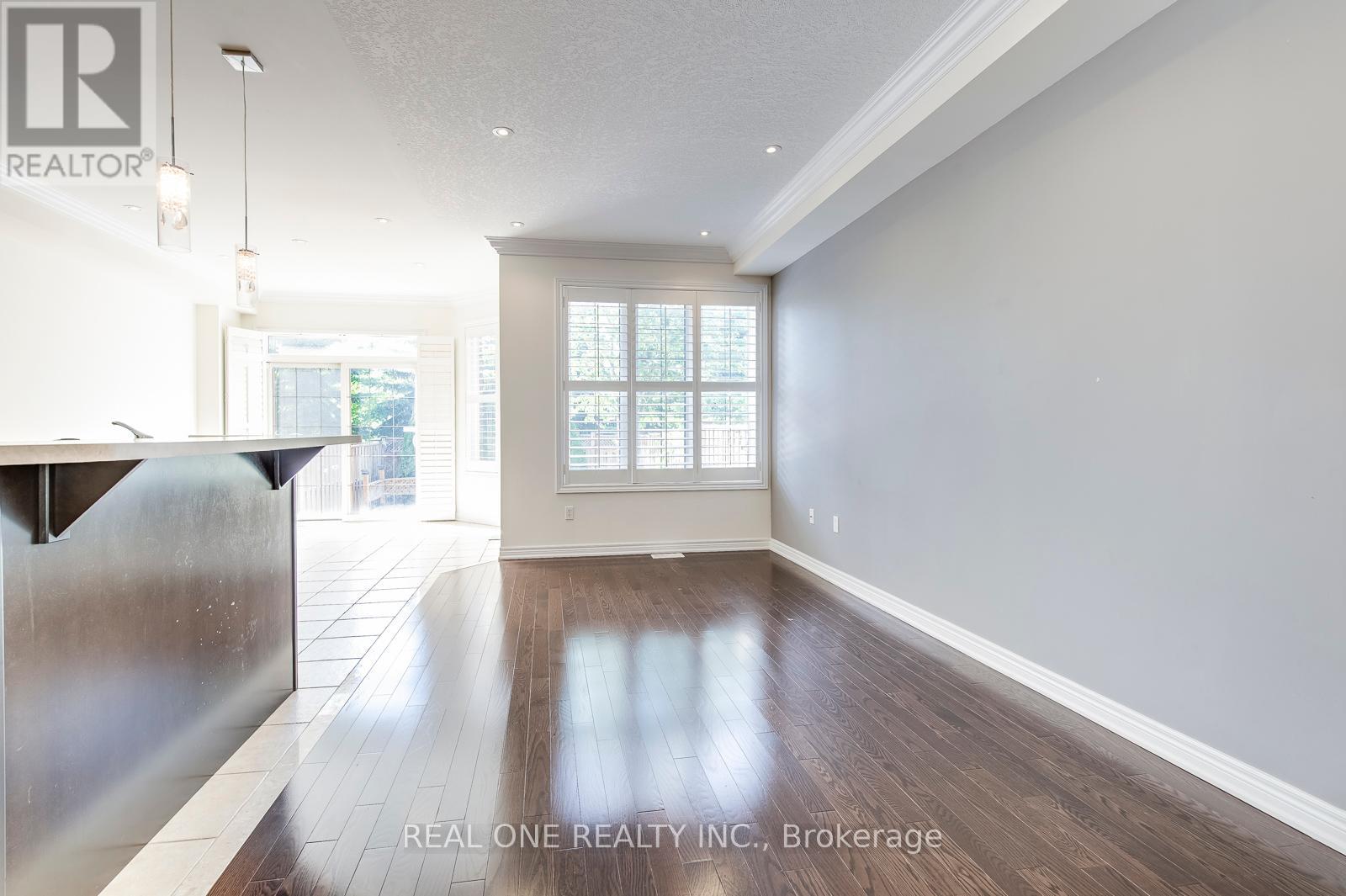 Photo 10 of 1275 Craigleith Road, Oakville ON